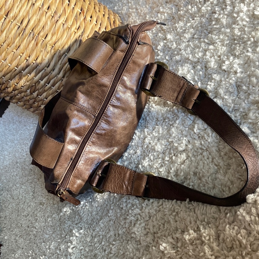 Perlina Leather Tote - Picture 3 of 16